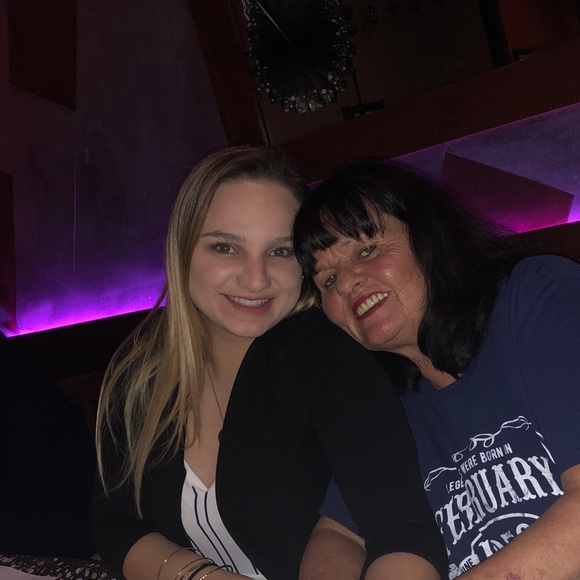 Meet your Posher, Savanna - Picture 1 of 1